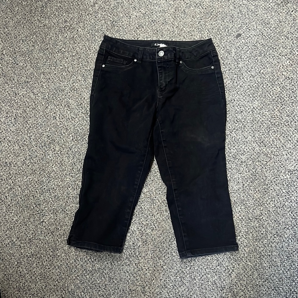 🌸3/$30🌸 D. JEANS | black cropped jeans/capris